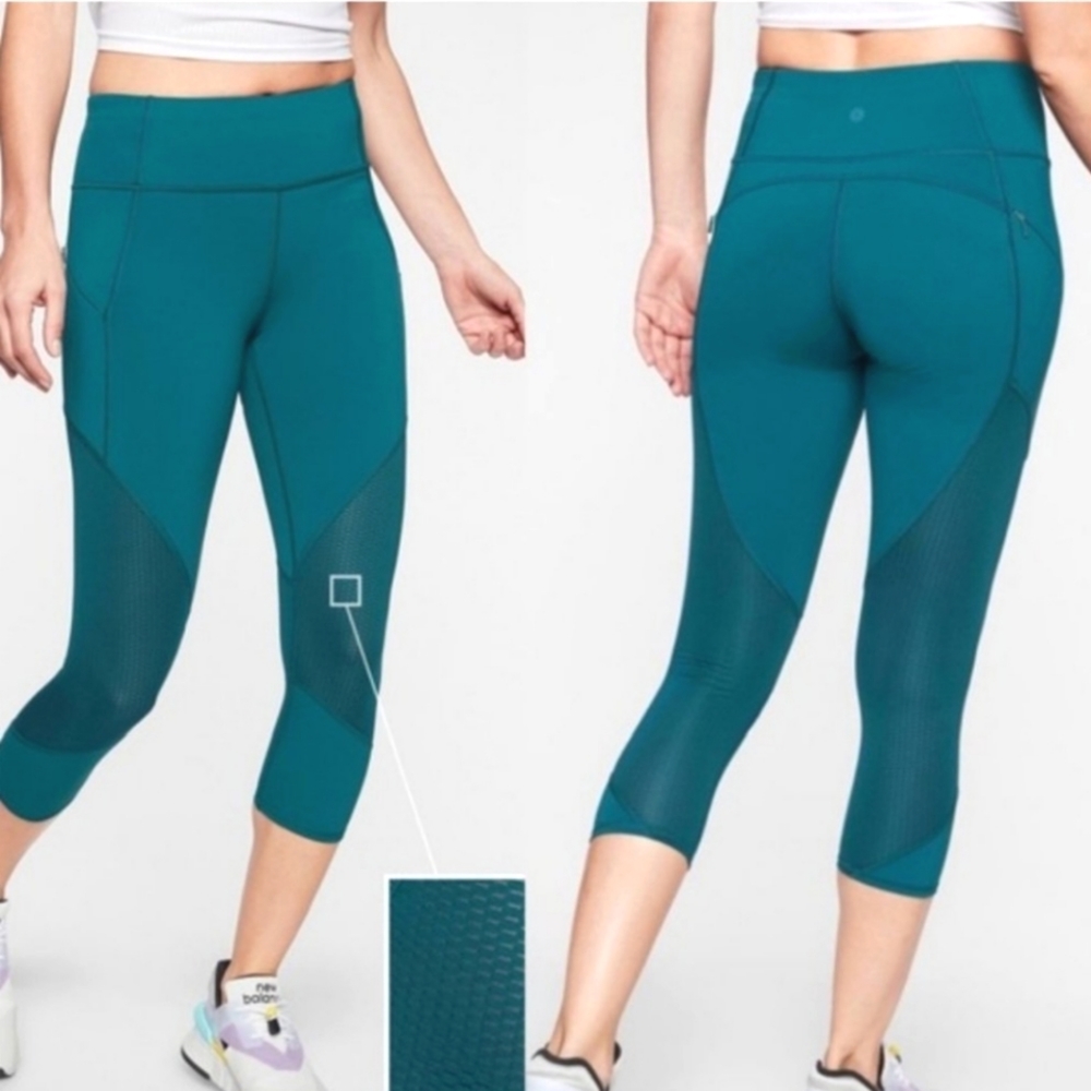 Athleta Contender capri leggings women's size small teal color
